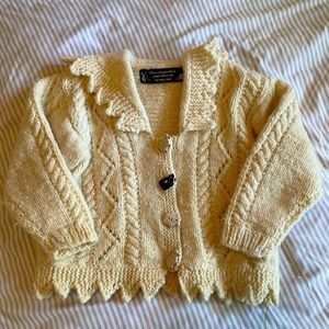 Hand-knitted 100% wool cardigan